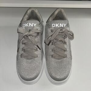 DKNY Glitter Knit Sneakers Women’s Size 10M Silver White Logo Lace Up Shoes